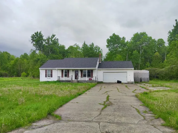 305 Larue Rd, Massena, NY 13662