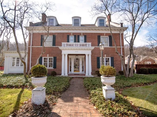 2016 Lexington Ave, Ashland, KY 41101