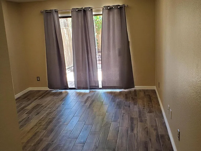 9100 E Winchcomb Dr — Photo 18