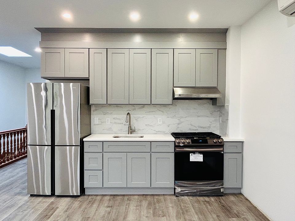 1st image of 416 43rd St Floor 2
