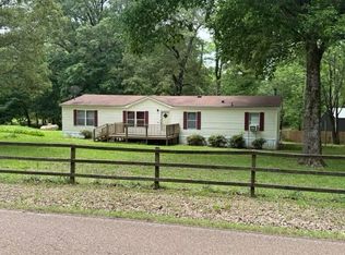 6135 Feathers Chapel Dr, Somerville, TN 38068