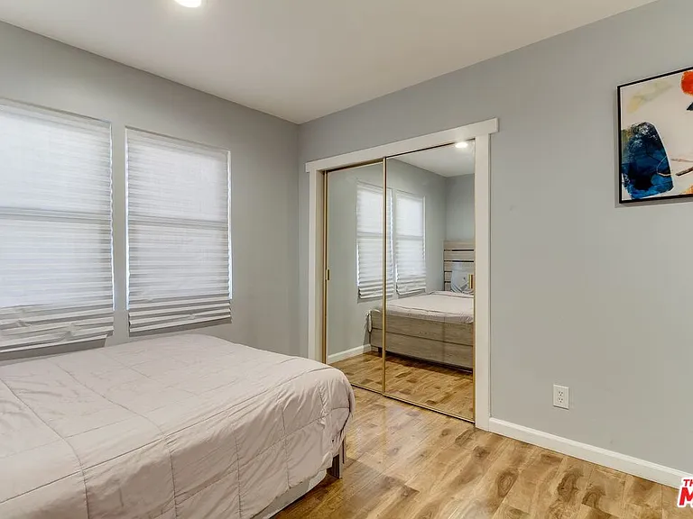 7858 Jamieson Ave — Photo 22