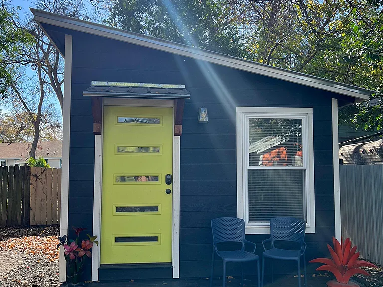 911 Chote Ave — Photo 3