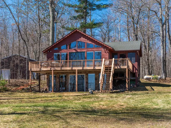 N4381 Red Oak Ln, Stone Lake, WI 54876