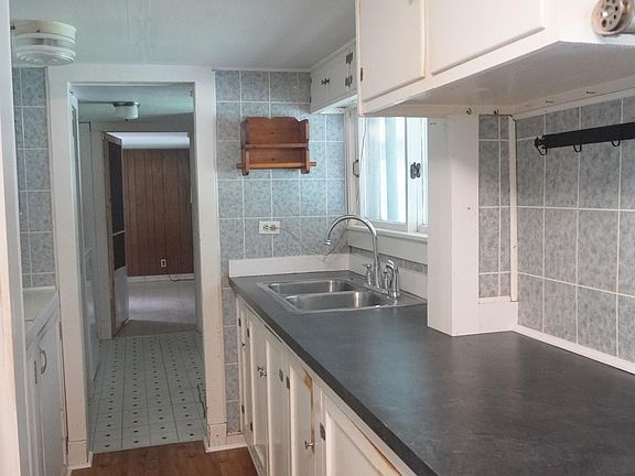 5th image of 1438 S Ln