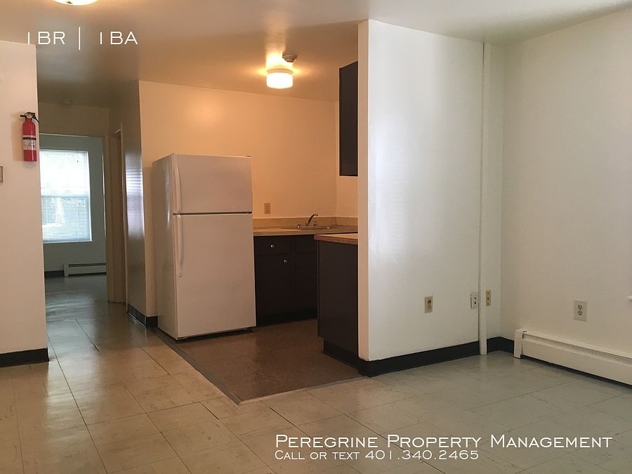 1st image of 216 Illinois St APT 2