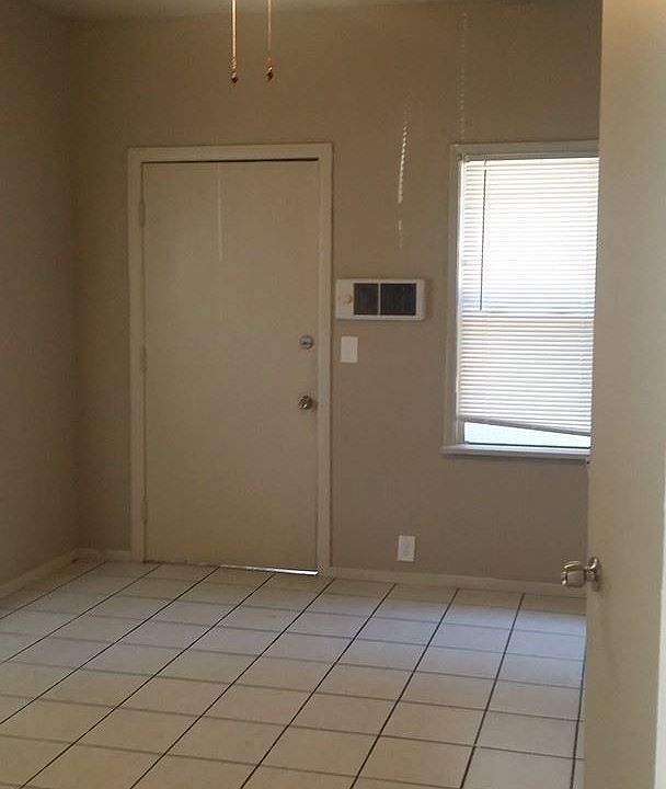 1st image of 204 E 2nd Ave APT 01
