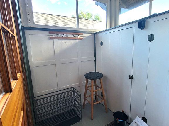 5th image of 1532 Kellogg Ave