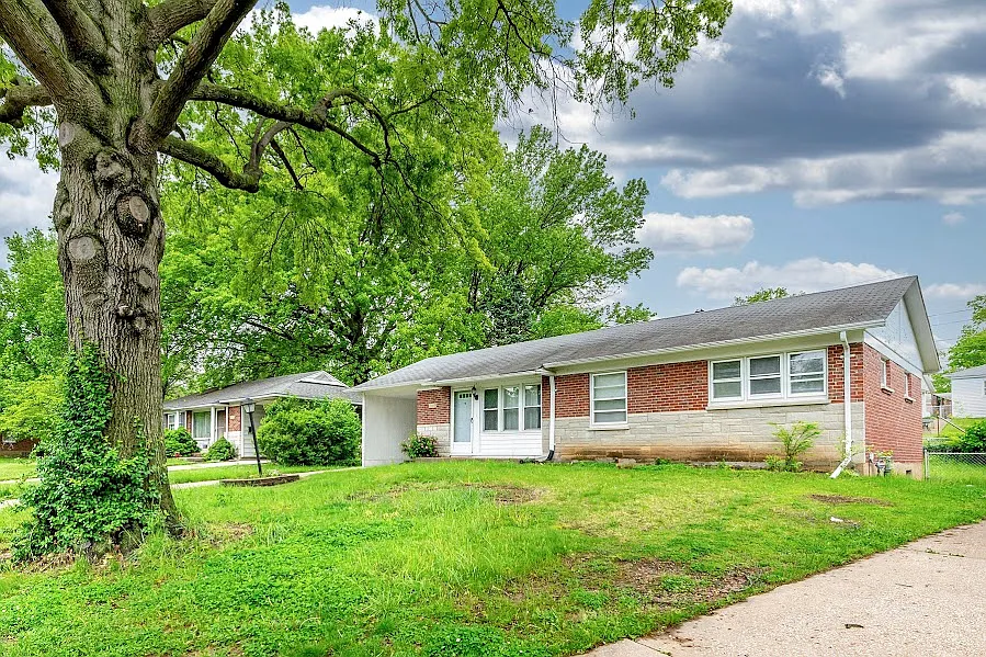 3 bed, 1030 sqft, $1,775 — Photo 3