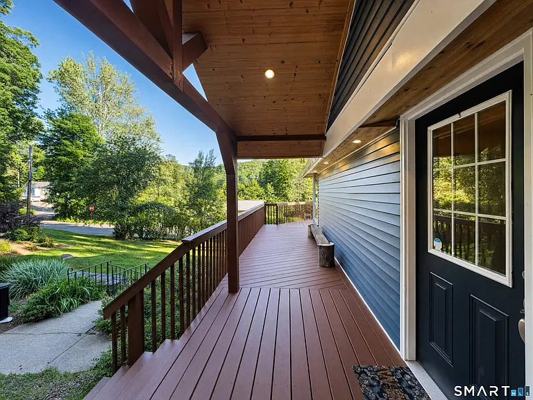 10 Lenape Trl — Photo 2