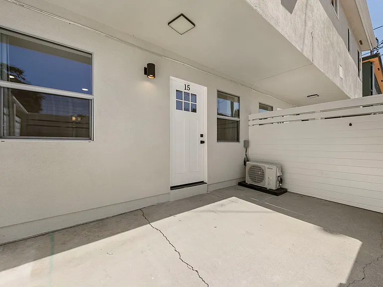 3020 E 3rd St #15 — Photo 16
