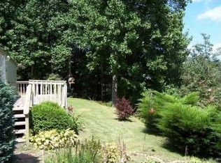 782 Licklog Rd, Newland, NC 28657