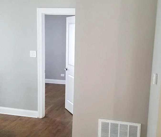 7801 S May St #2 — Photo 8