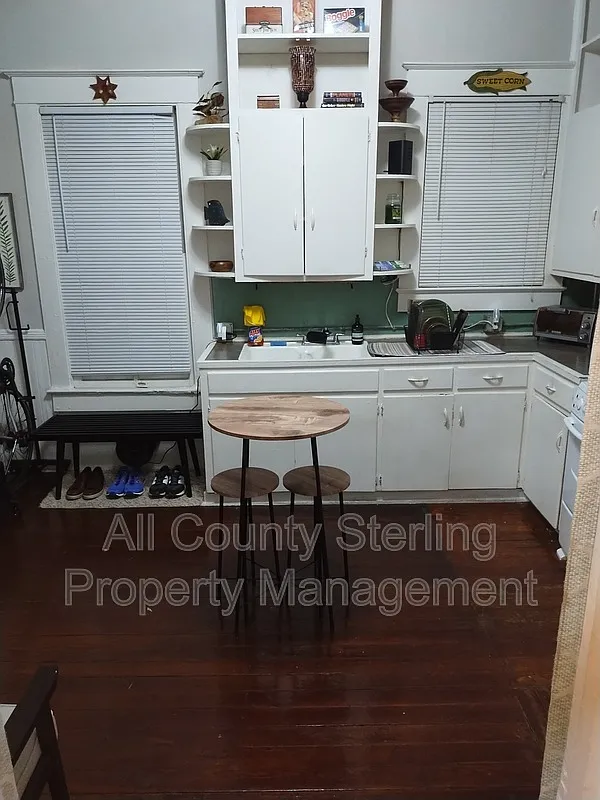 1 bed, 1.0 bath, 430 sqft, $950 — Photo 3