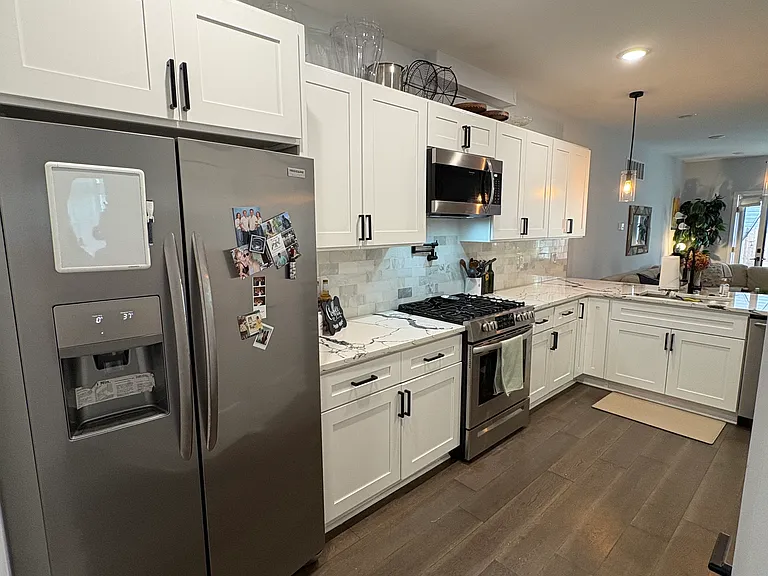 402 W Berks St #1 — Photo 7