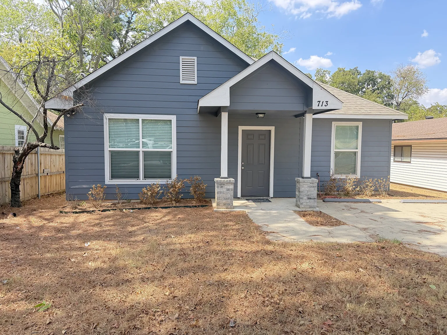 3 bed, 1232 sqft, $2,195 — Photo 2