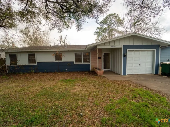 1905 E Anaqua Ave, Victoria, TX 77901