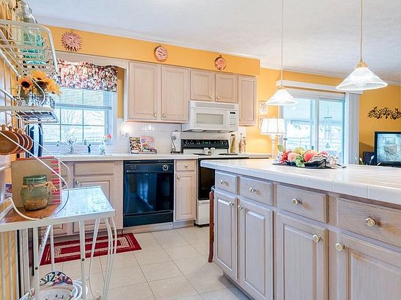 5th image of 3305 Big Bend Ct