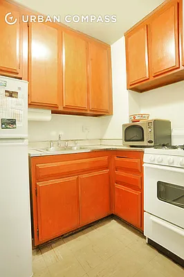 Sold by Compass | media 3