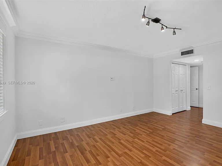 359 Lakeview Dr #102 — Photo 19