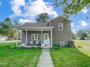 203 S Monroe St, Grover Hill, OH 45849