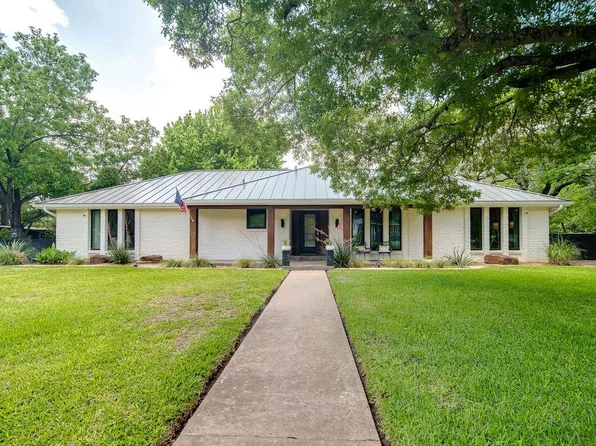 107 Glenwood Dr, Fredericksburg, TX 78624