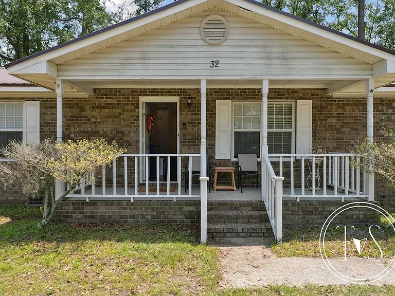 32 Gregory Ct — Photo 6