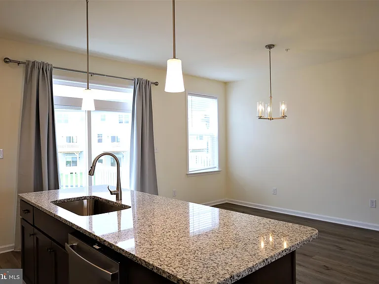 61 Becker Dr — Photo 19