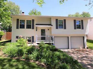 2366 Villager Park Ct, Maryland Heights, MO