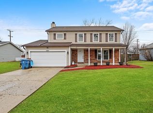 2001 Sapphire Ln, Aurora, IL 60506