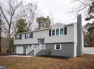 915 Hillside Dr, Atco, NJ 08004