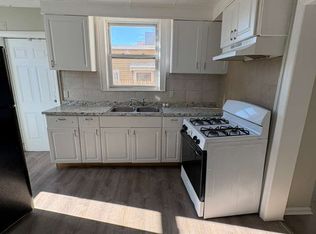 850 Martin St FLOOR 2, Elizabeth, NJ 07201