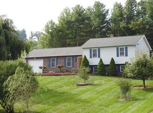 203 Taylorwood Rd, Galax, VA 24333