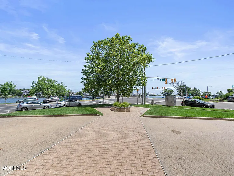 400 Deal Lake Dr #7h & 7g — Photo 41