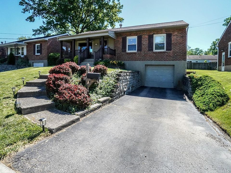 2nd image of 8670 Wicklow Ave