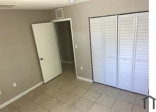 4 bed, 1100 sqft, $3,350 — Photo 3