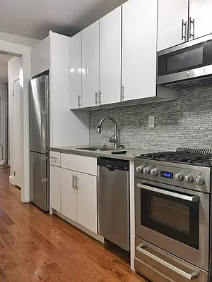 Rented by Reliance Realty Partners LLC  | media 13