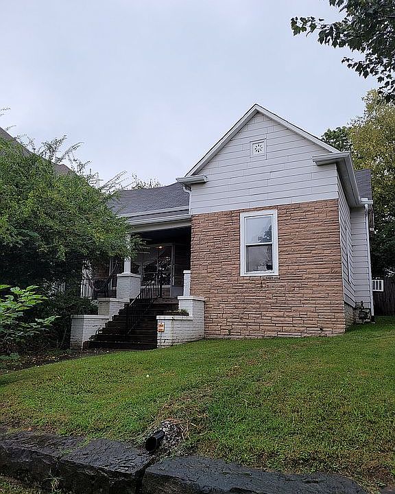 1st image of 307 E Oklahoma Ave