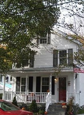 3rd image of 44 Forrester St