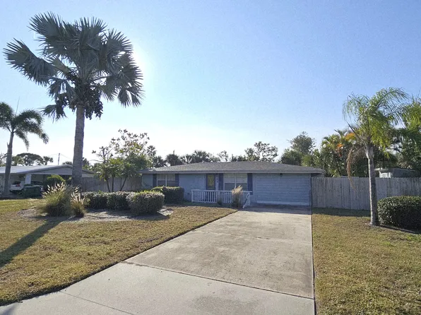 805 E 3rd St, Englewood, FL 34223