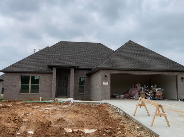 2306 S 19th St, Paragould, AR 72450