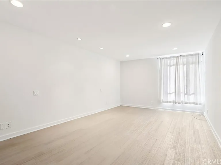 403 N Oakhurst Dr #204 — Photo 10