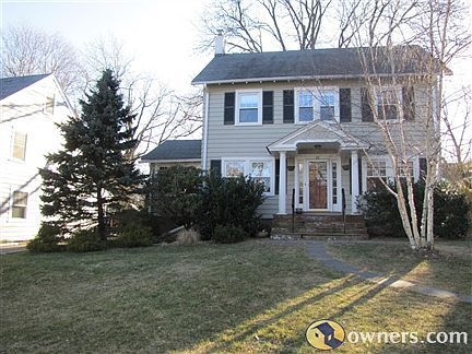 22 Laurel Place