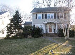 22 Laurel Pl, Montclair, NJ 07043