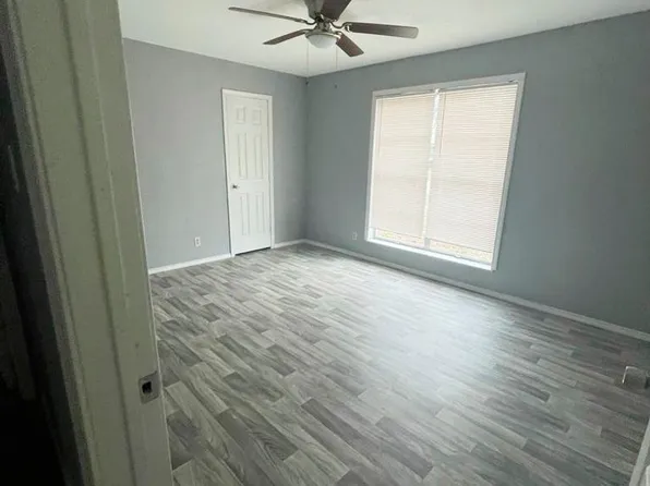 3662 Hemlock Ln, Orange, TX 77630