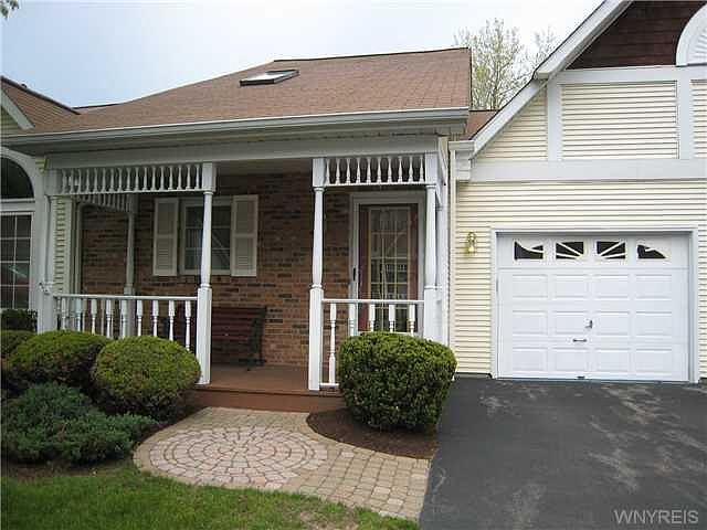 1st image of 60 Spicebush Ln
