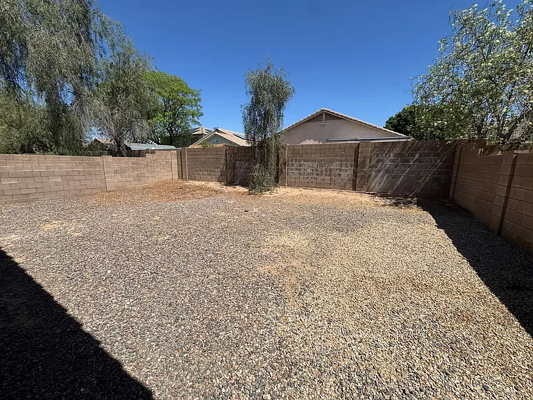 12710 W Ash St — Photo 22