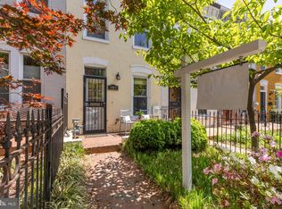 909 8th St NE, Washington, DC 20002
