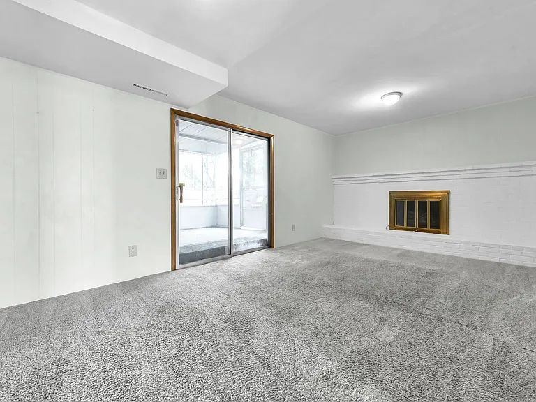 2032 Northcliff Dr — Photo 5
