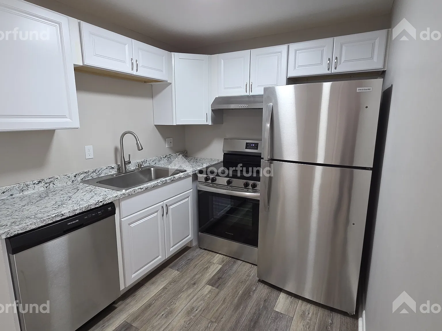 1 bed, 696 sqft, $1,475 — Photo 2